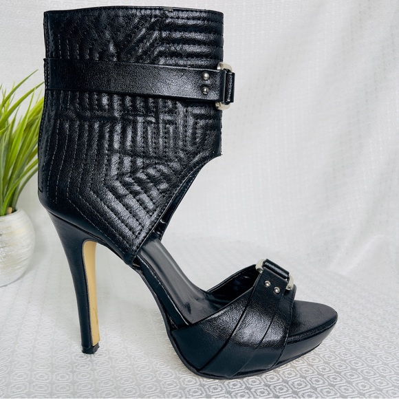 Yoki | Shoes | Yoki Faux Leather 45 Heel With Silver Tone Hardware ...
